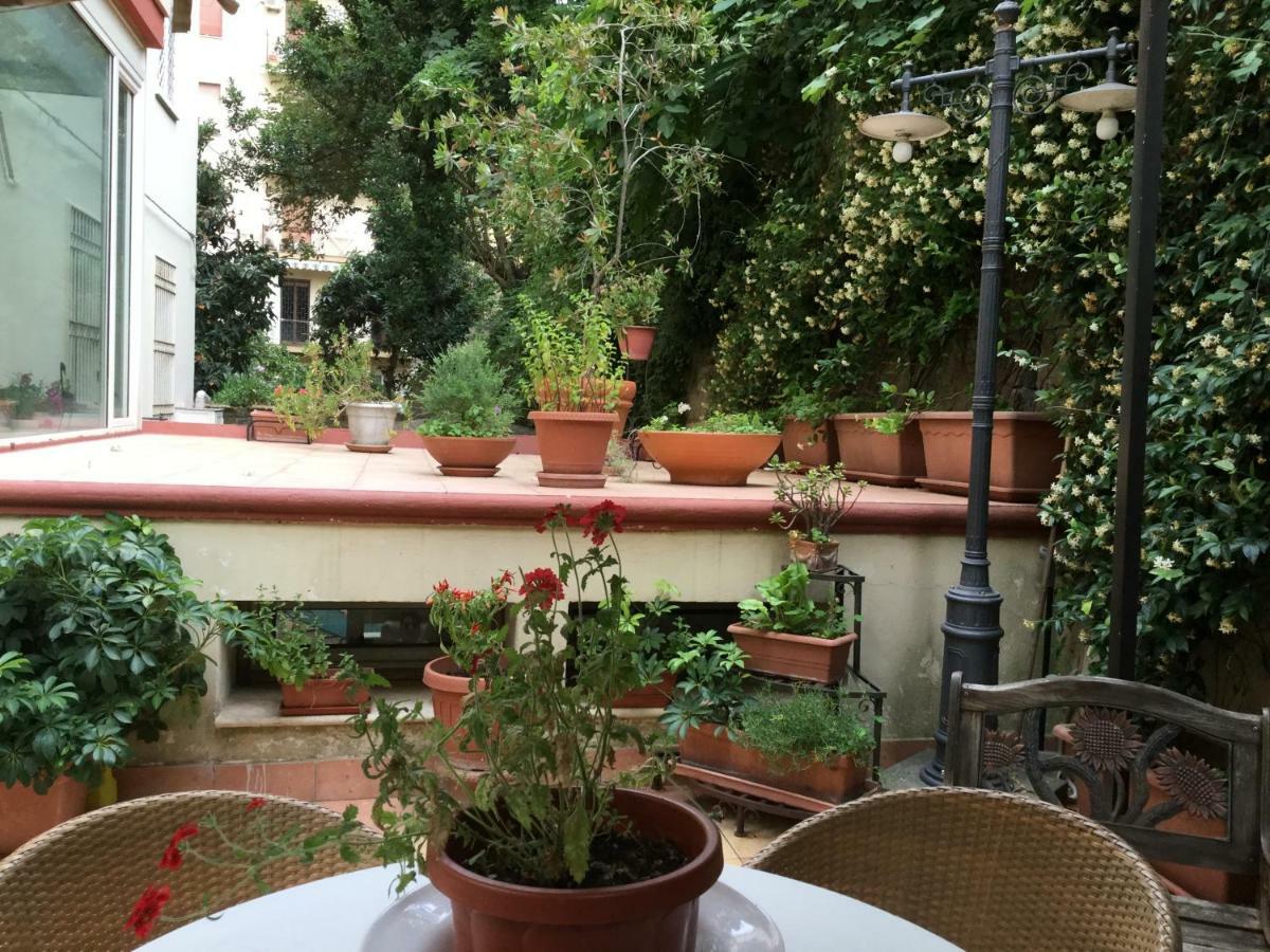 B&B Michelangelo Наполи Екстериор снимка